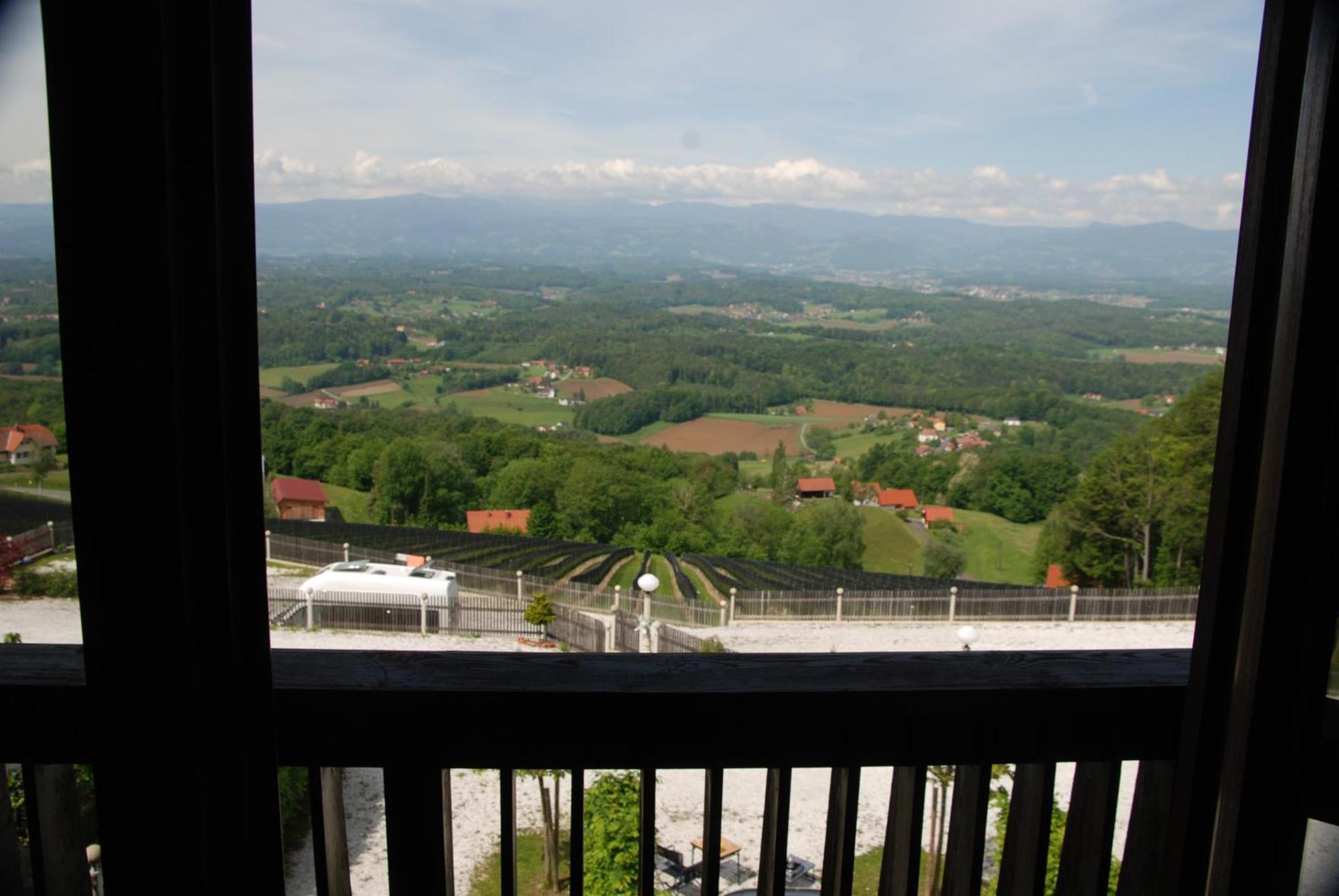 Naturpark-.Weinbergferienhaus Kitzeck im Sausal Buitenkant foto
